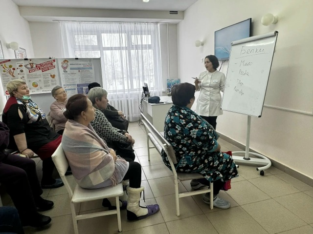 Учимся здоровому образу жизни: как прошла школа для пациентов с избыточной массой тела